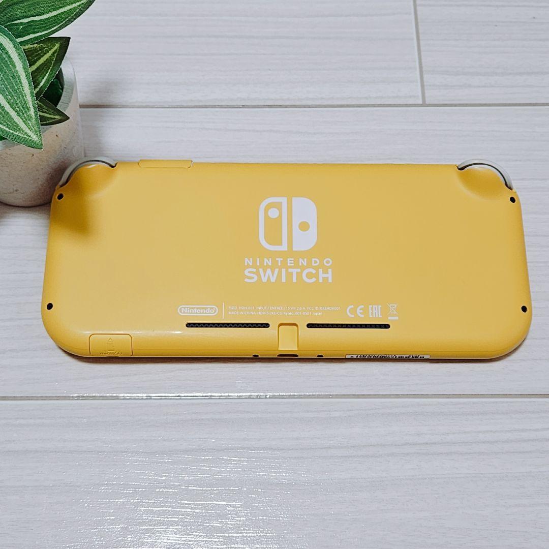 Nintendo　Switch　Light　イエロー
