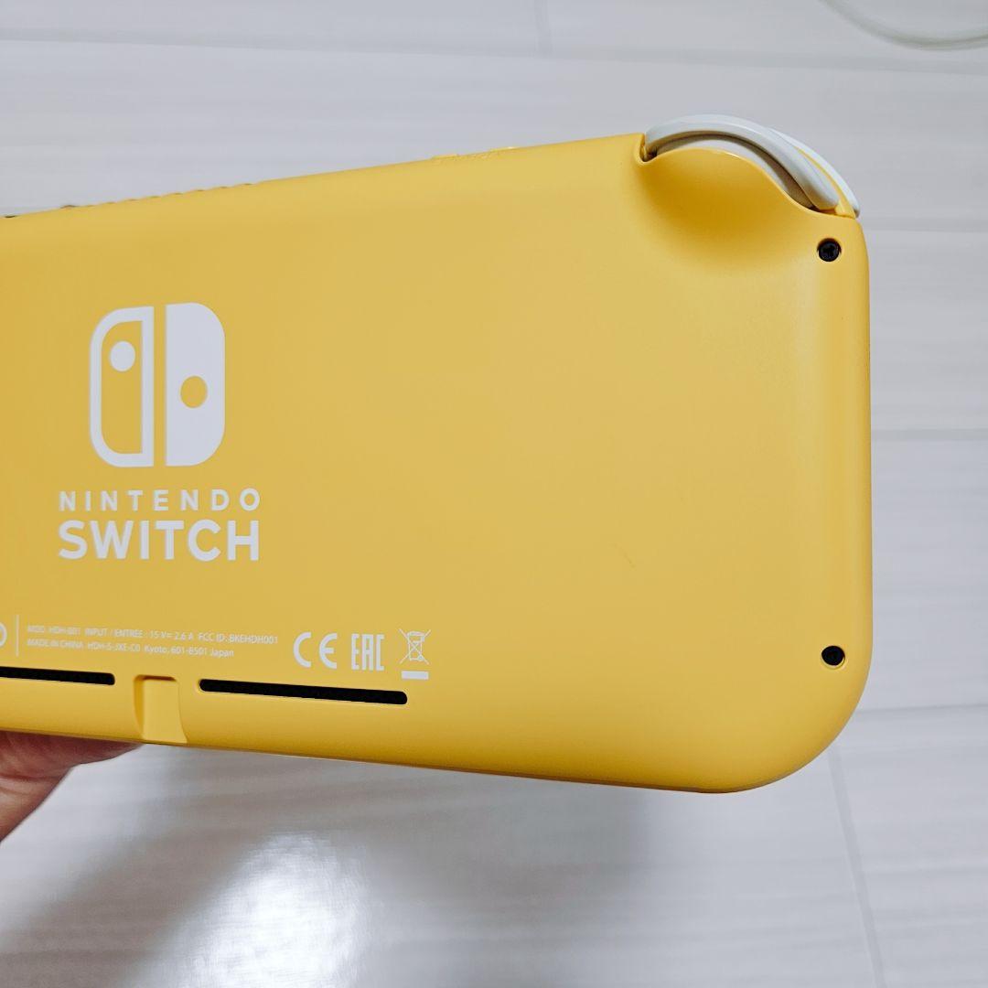Nintendo　Switch　Light　イエロー