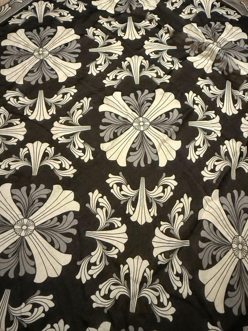 ルパム　クロムハーツ　スカーフ　シルク　大判