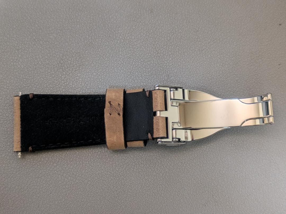 Tudor 純正　ブラックベイ・クロノ用レザー・ベルトとバックル　新品・未使用