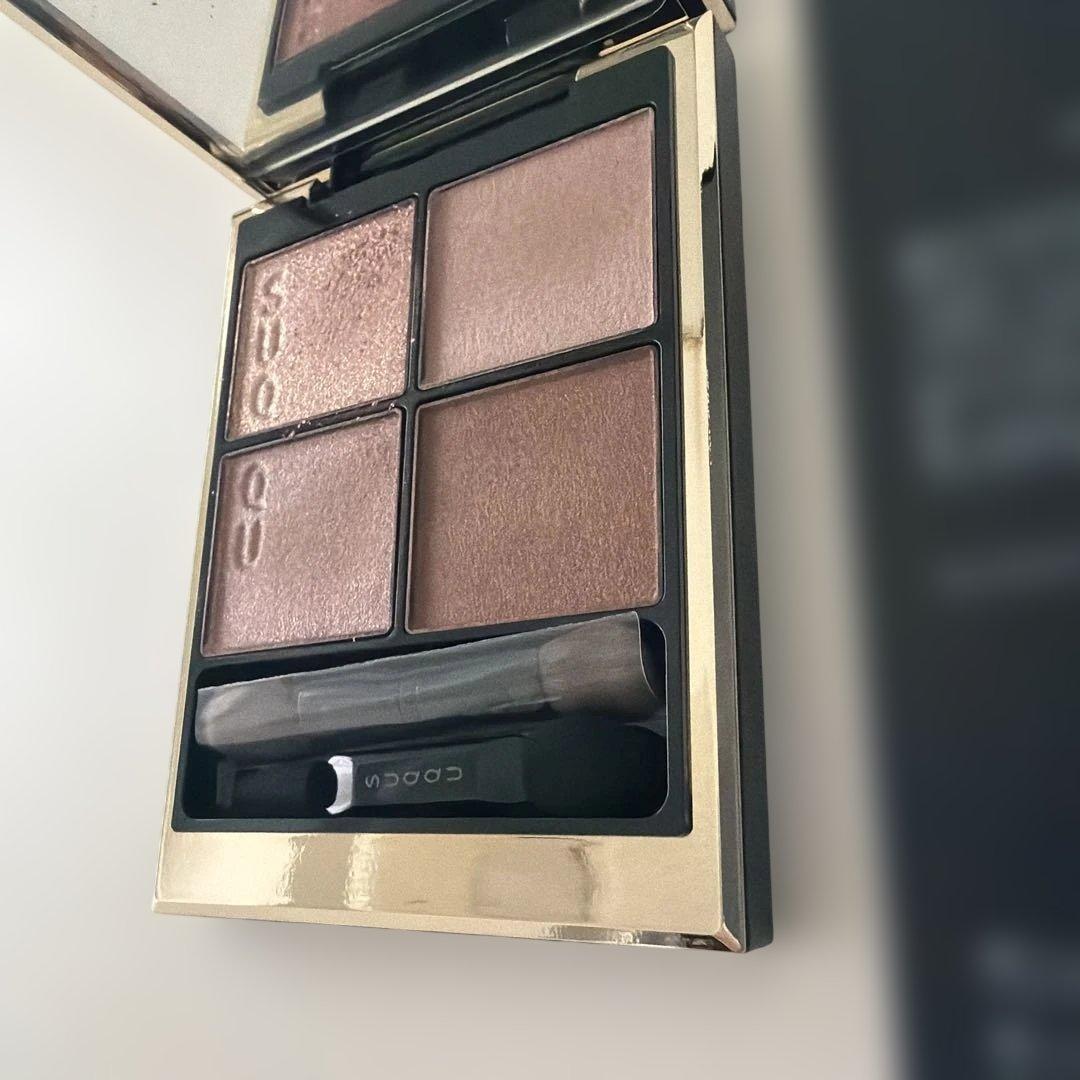 SUQQU シグニチャー　カラー　アイズ限定色　１５２　囁咲