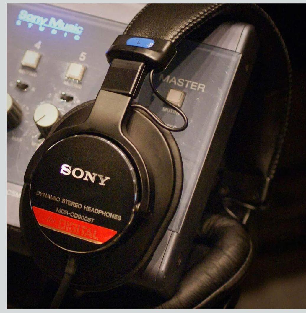 SONY ソニーヘッドホン MDR-CD900ST