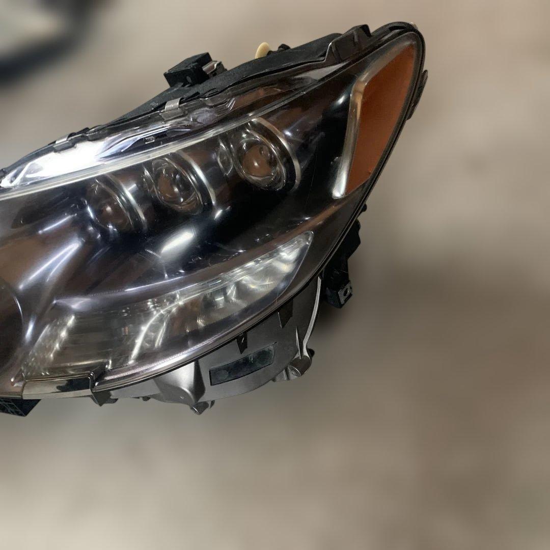 レクサス　LS600h 前期　純正ヘッドライト左右セット 動作確認済み　中古品