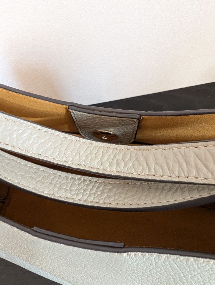 値下中　FURLA 2WAYバッグ 人気　プリムラシリーズ（＆ハンドルスカーフ）