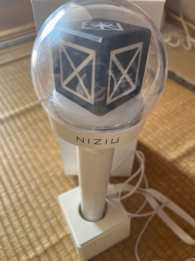 NIZIU LEDペンライト 充電スタンド付き