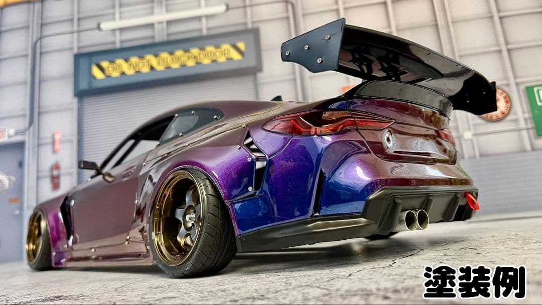 新品 無塗装 BMW M4 G82 APLASTICS ラジドリ ボディ