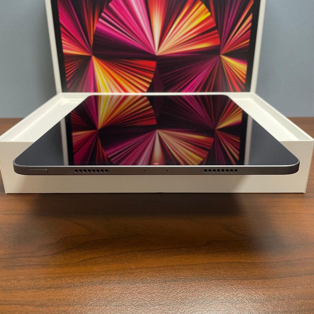 (美品) iPad Pro 11 第3世代 256GB キーボード付き