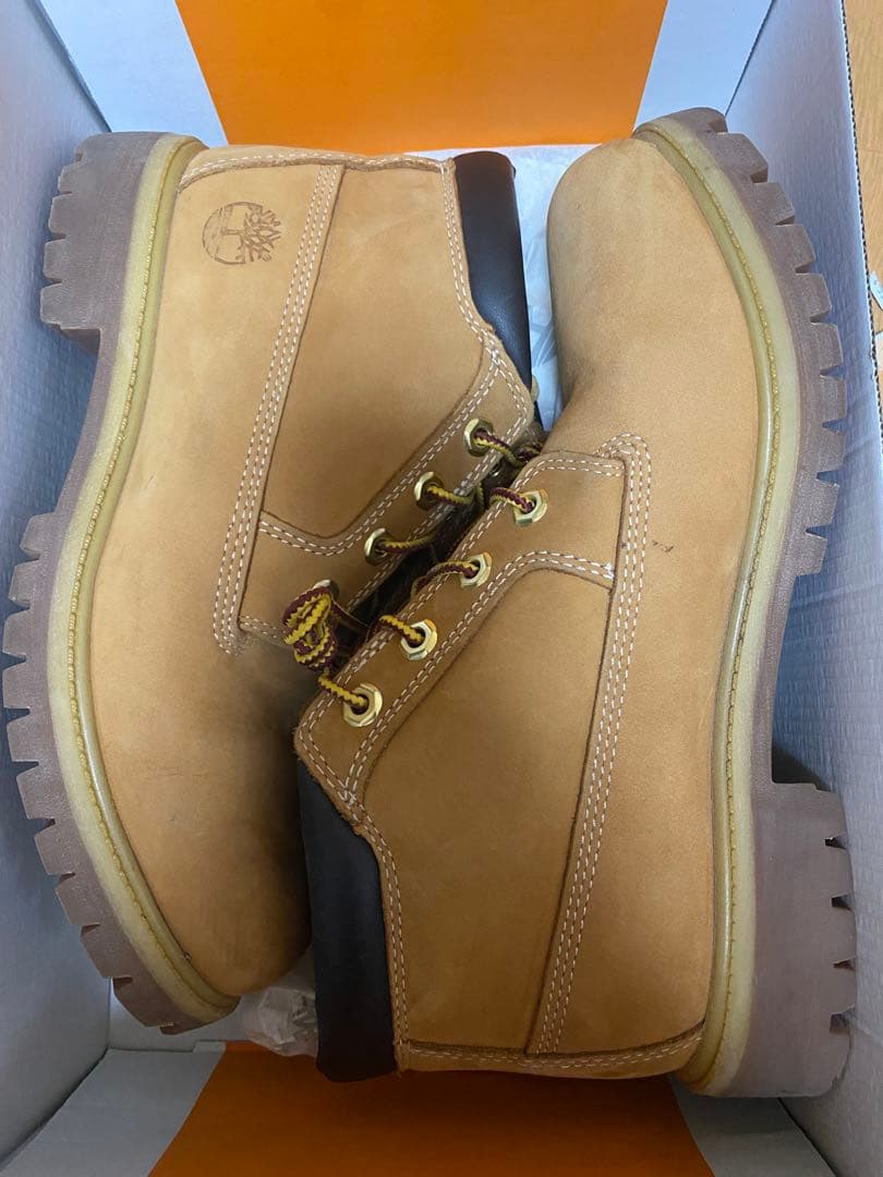 Timberland イエロー　チャッカブーツ(ミッドカット)