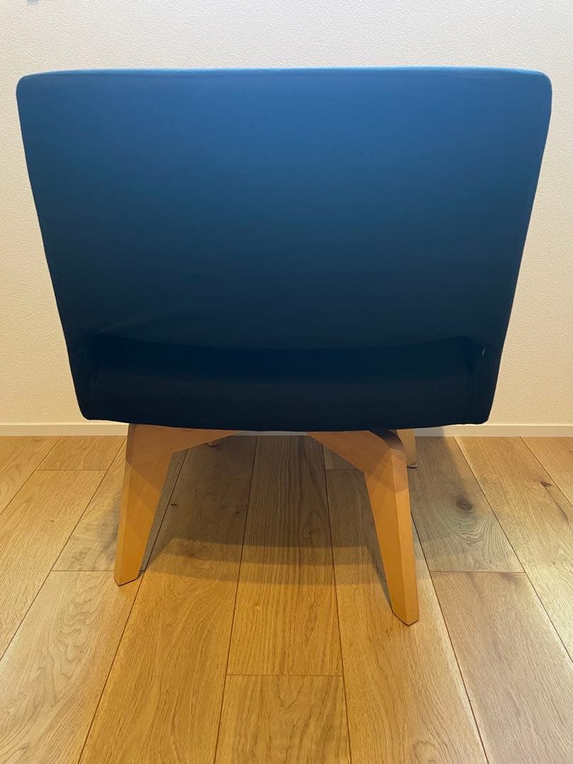 リビングハウス チェア　ラウンジチェア　Low カフェダイニング