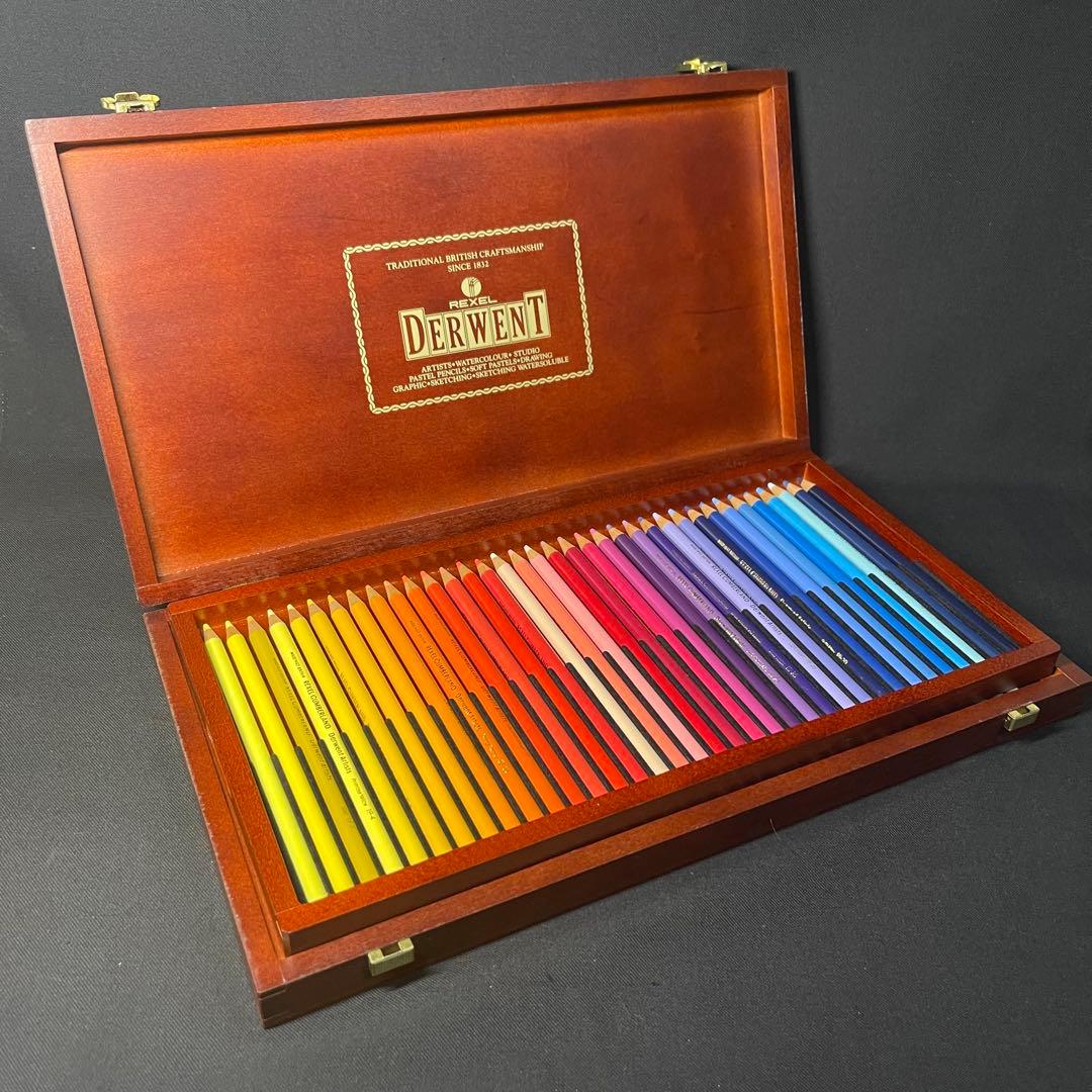 A861⭐︎美品 DERWENT ダーウェント 色鉛筆 72色 木箱入 イギリス