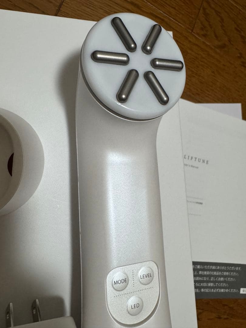 極美品 LIFTUNE リフチューン 伊藤超短波