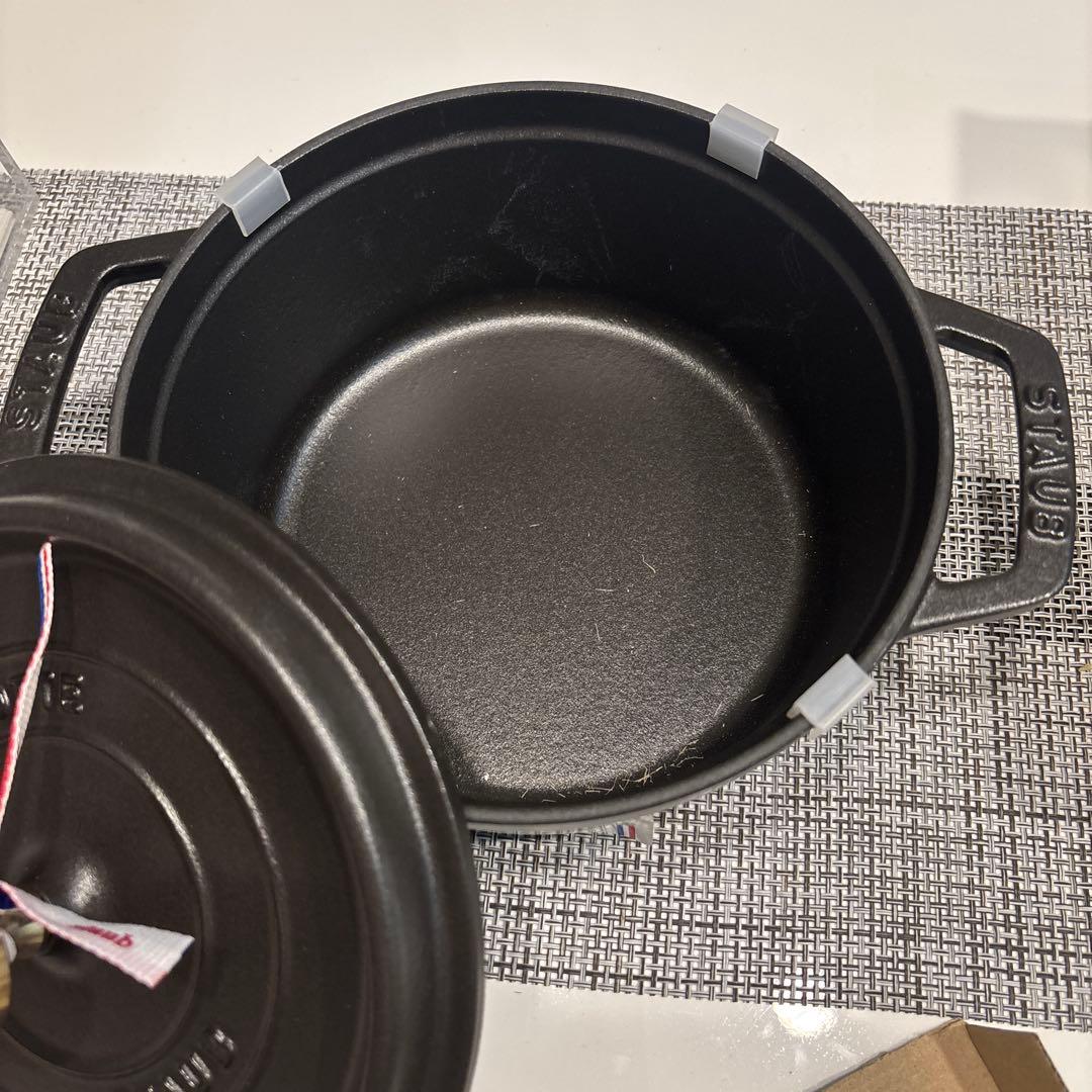 ストウブ（STAUB）のピコ・ココット ラウンド 18cm