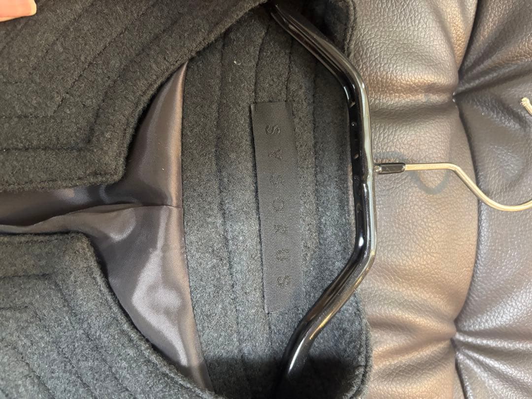 シソラス　チャコールグレー　ケープスタイル アウター