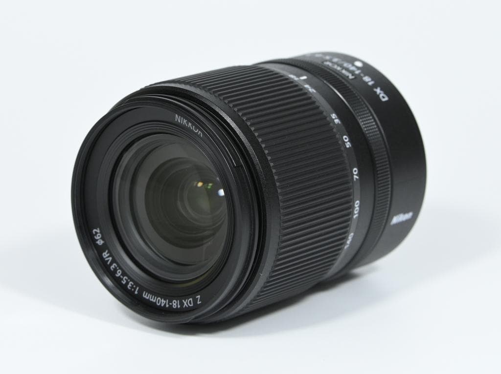 【ほぼ新品】 Nikon Z DX 18-140mm F3.5-6.3 VR
