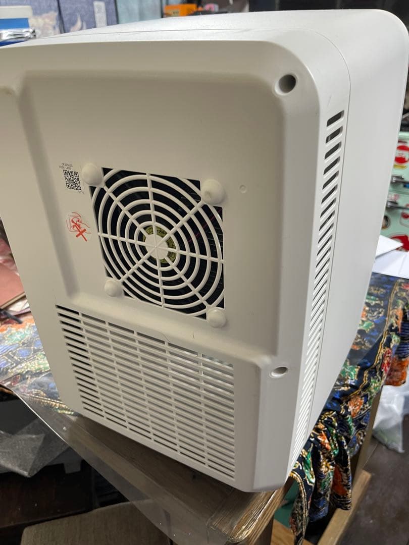 ツインバード ポータブル　保冷保温庫 20L HR-EB08