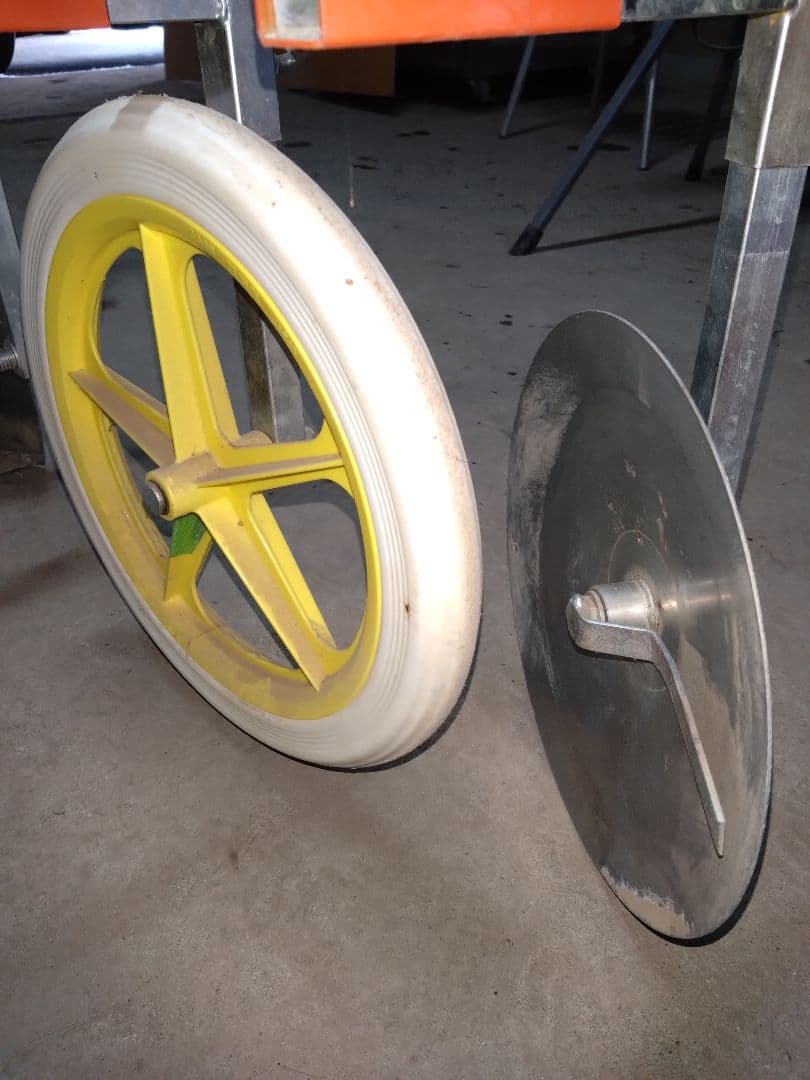 アグリテクノ矢崎　MR3 マルチャー　家庭菜園マルチ敷き　手動機械