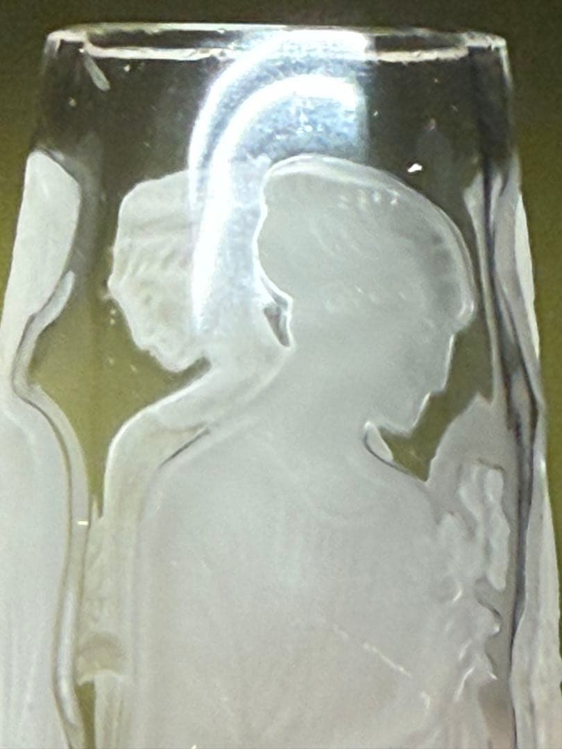 ラリック　ガラス花瓶　一輪挿し？　LALIQUE