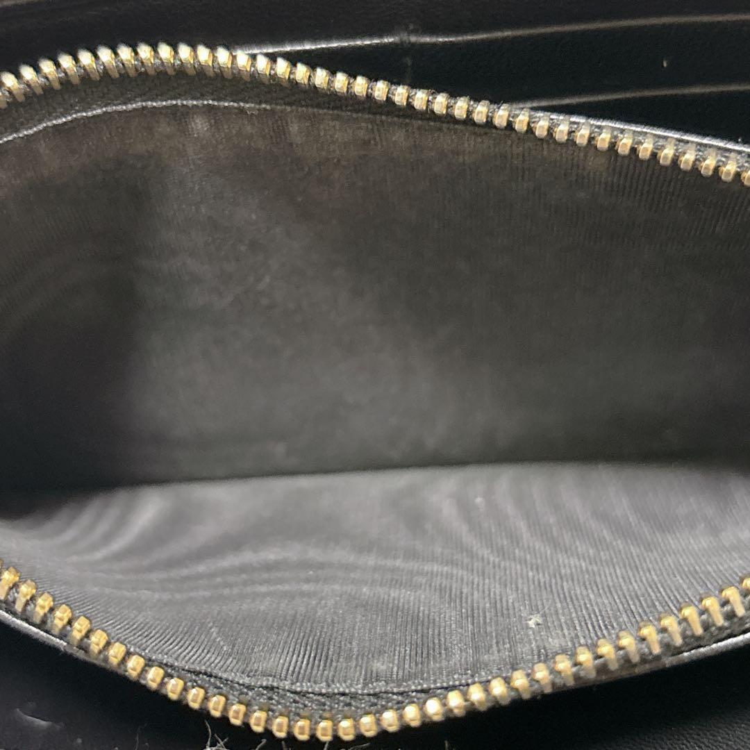 miumiu♡マテラッセ ブラック 長財布 ラウンドファスナー ゴールドロゴ 黒