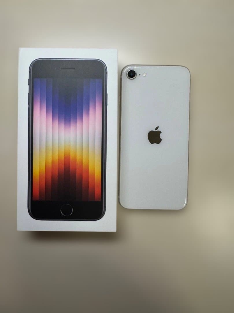 Apple iPhone SE (第3世代) 64GB