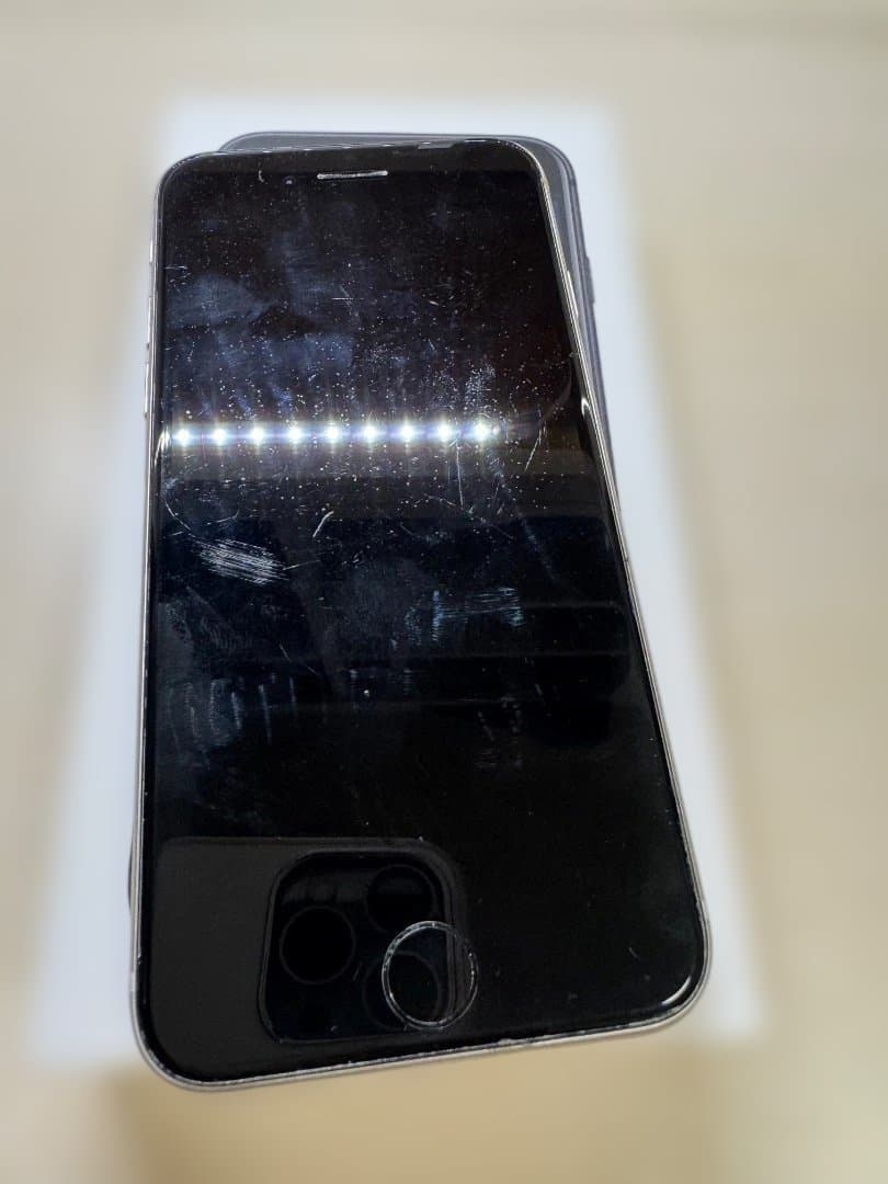 Apple iPhone SE (第3世代) 64GB