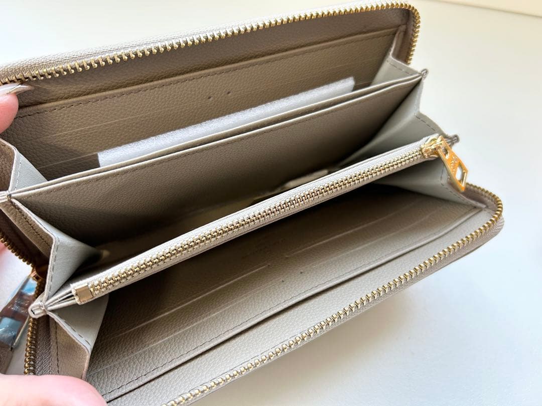 アンプラント ジッピーウォレット 長財布