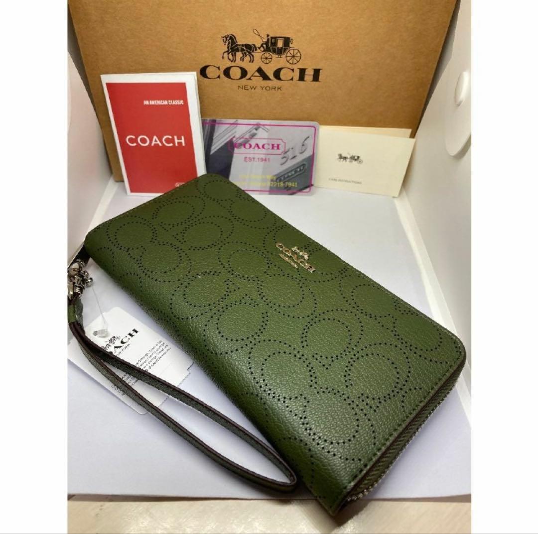 COACH　コーチ　C4715　長財布　パフォレイテッド　シグネチャー
