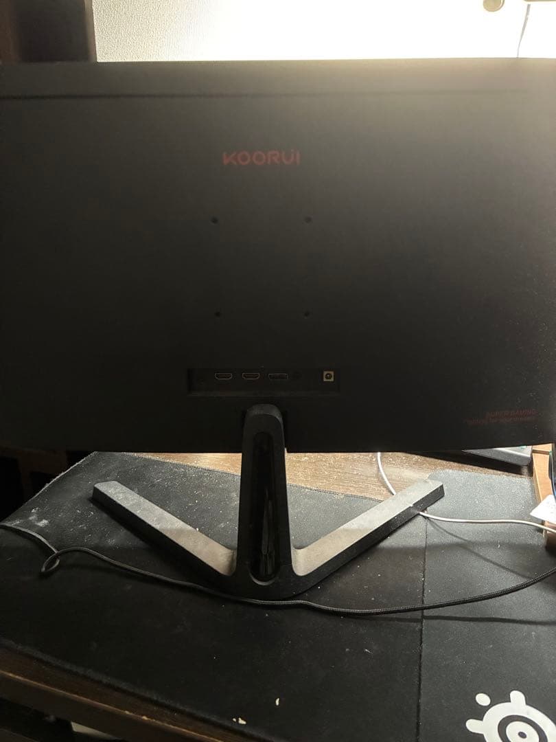 KOORUI モニター 本体