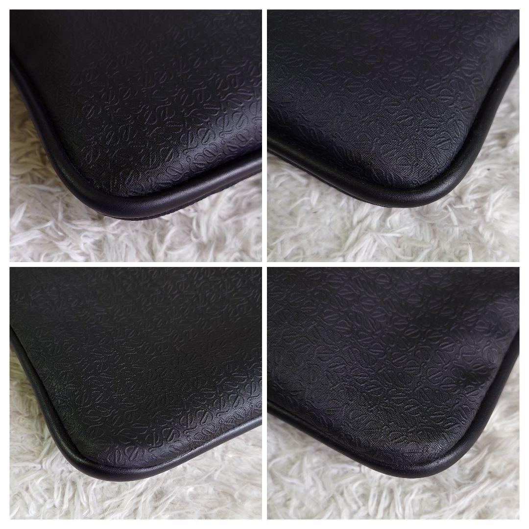 ロエベ ショルダーバッグ リピートアナグラム エンボス PVC 斜め掛け 黒