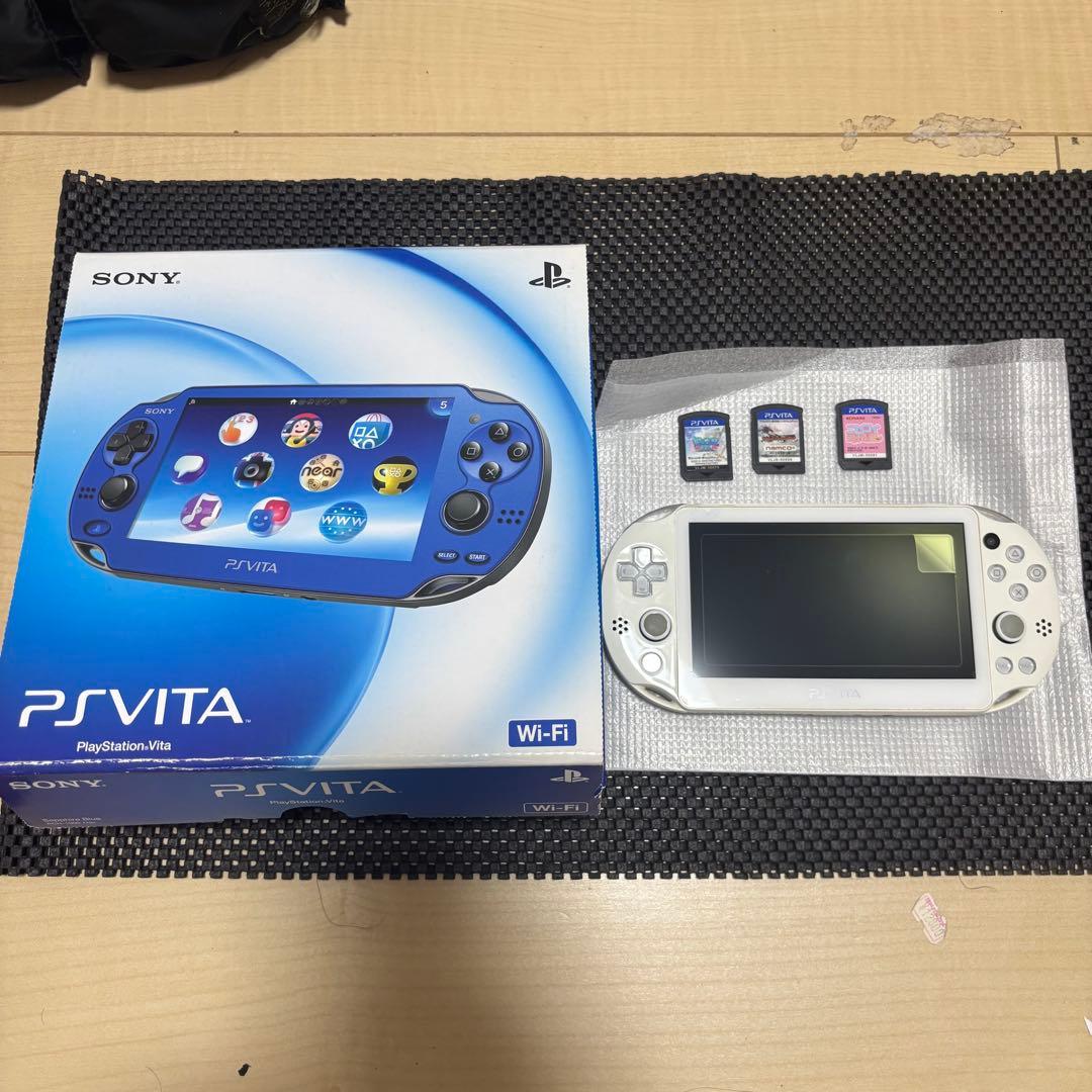 【美品】PSVITA PCH-2000 グレイシャー・ホワイト　ソフト3本付