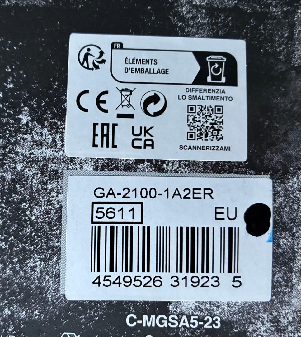 新品未使用　G-SHOCK CASIO GA-2100-1A2 腕時計　逆輸入