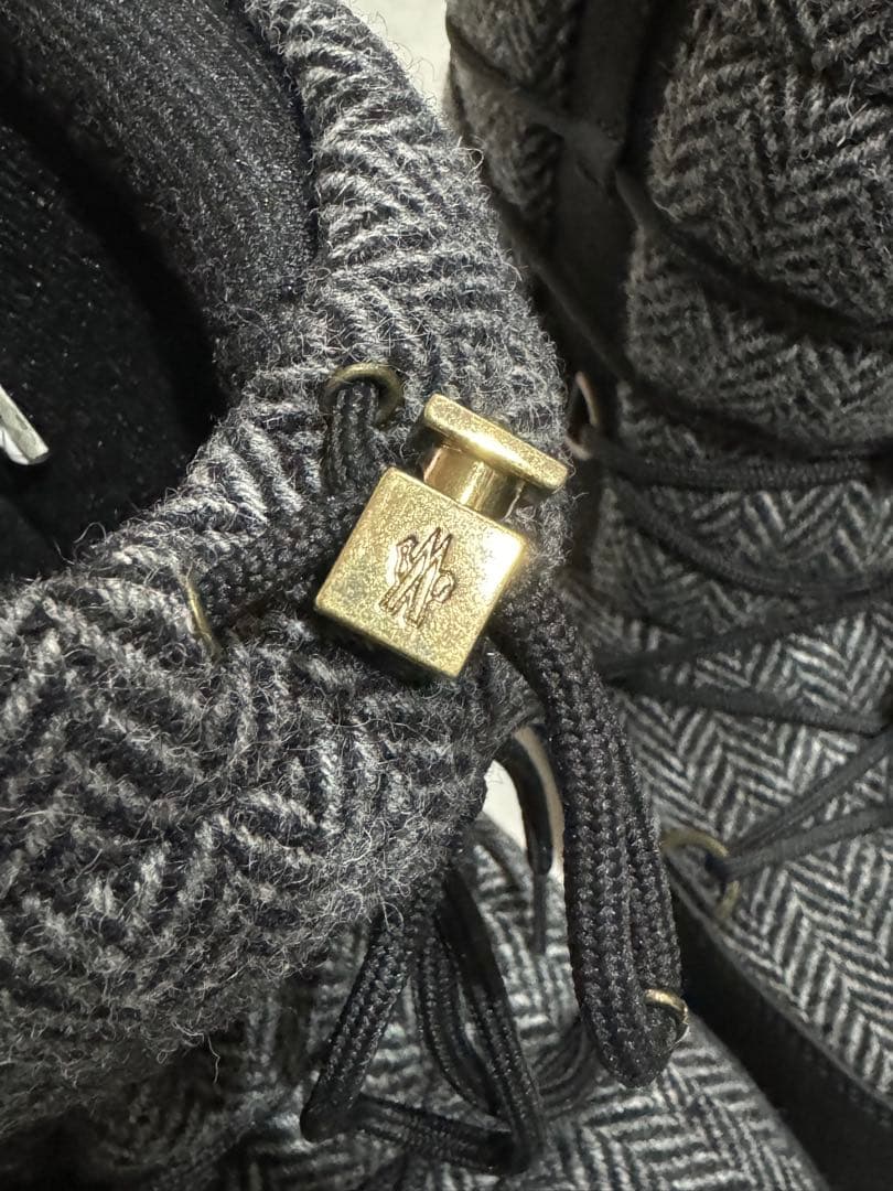 Moncler ハイカットブーツ グレー/ブラック