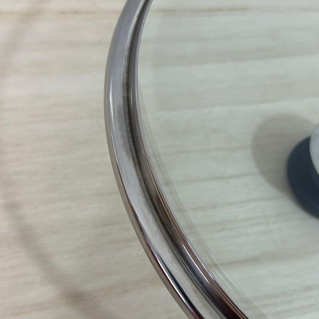 ル・クルーゼ パパライン 22cm エンゾマリ チェリーレッド ガラス蓋 赤