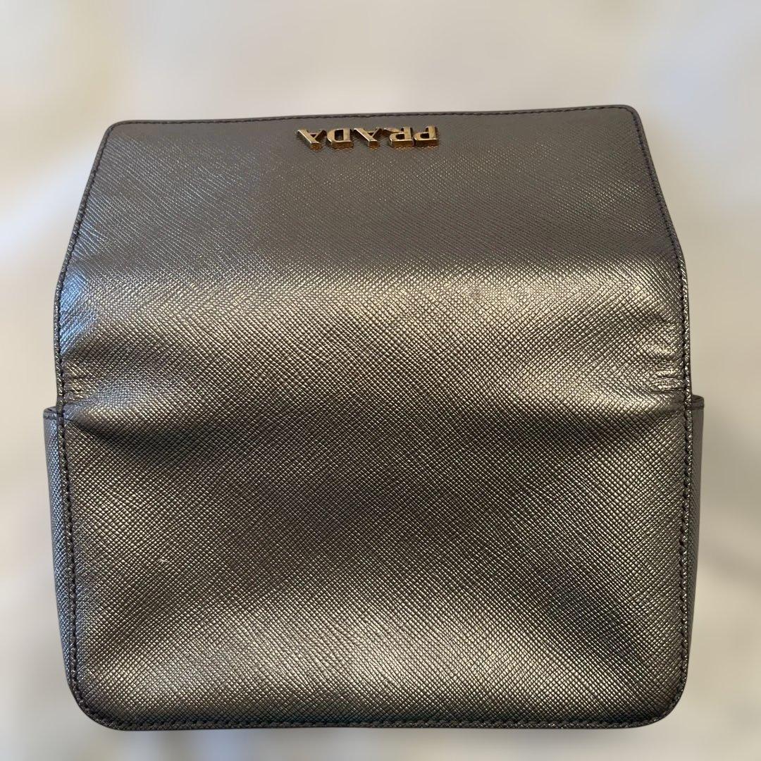 ◆PRADAプラダ◆パーティバッグクラッチバッグポーチ◆シルバー