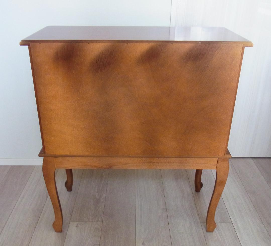 ３段チェスト　 イタリア製 　クラウディオ サオンチェッラ