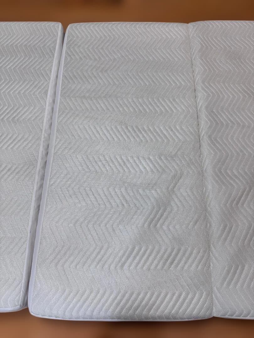 雲のやすらぎプレミアム 三つ折りマットレス ダブル ＋ やわもちフィットシーツ付