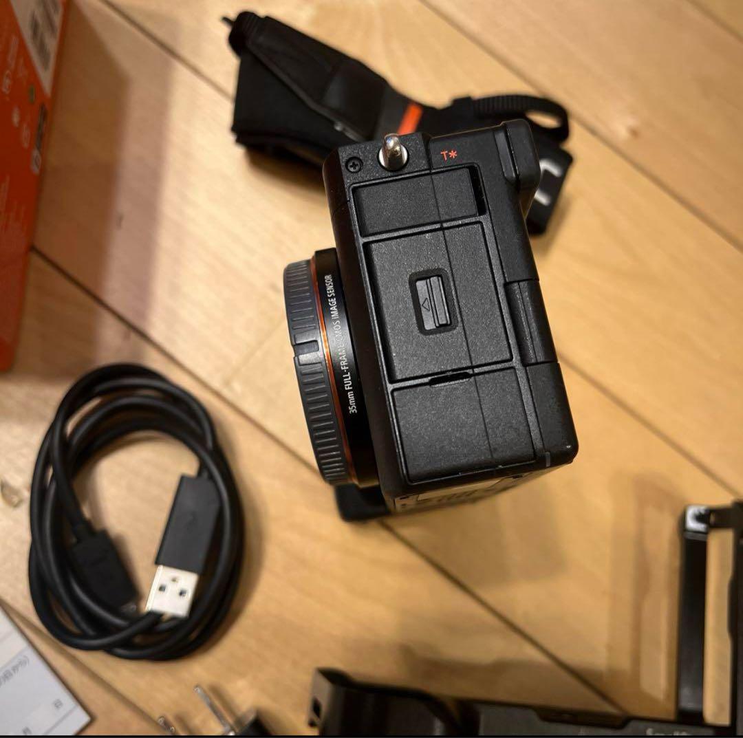 【送料無料】SONY α7c ブラック