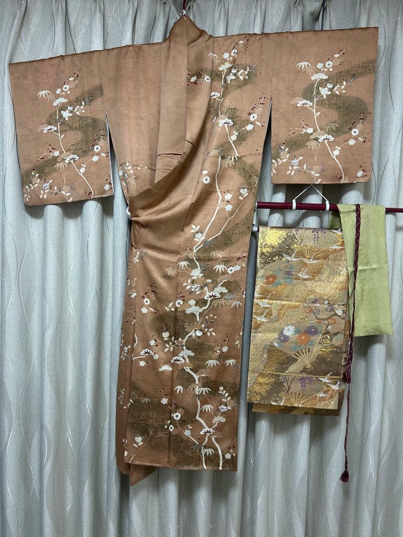 美品　訪問着のみ　ブラウン　希少S S サイズ　金刺繍　松竹梅　椿　パール加工済