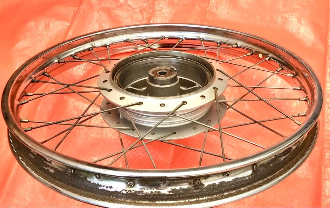 【デカドラム】スーパーカブ110 JA07 フロントホイール ・ブレーキパネル①