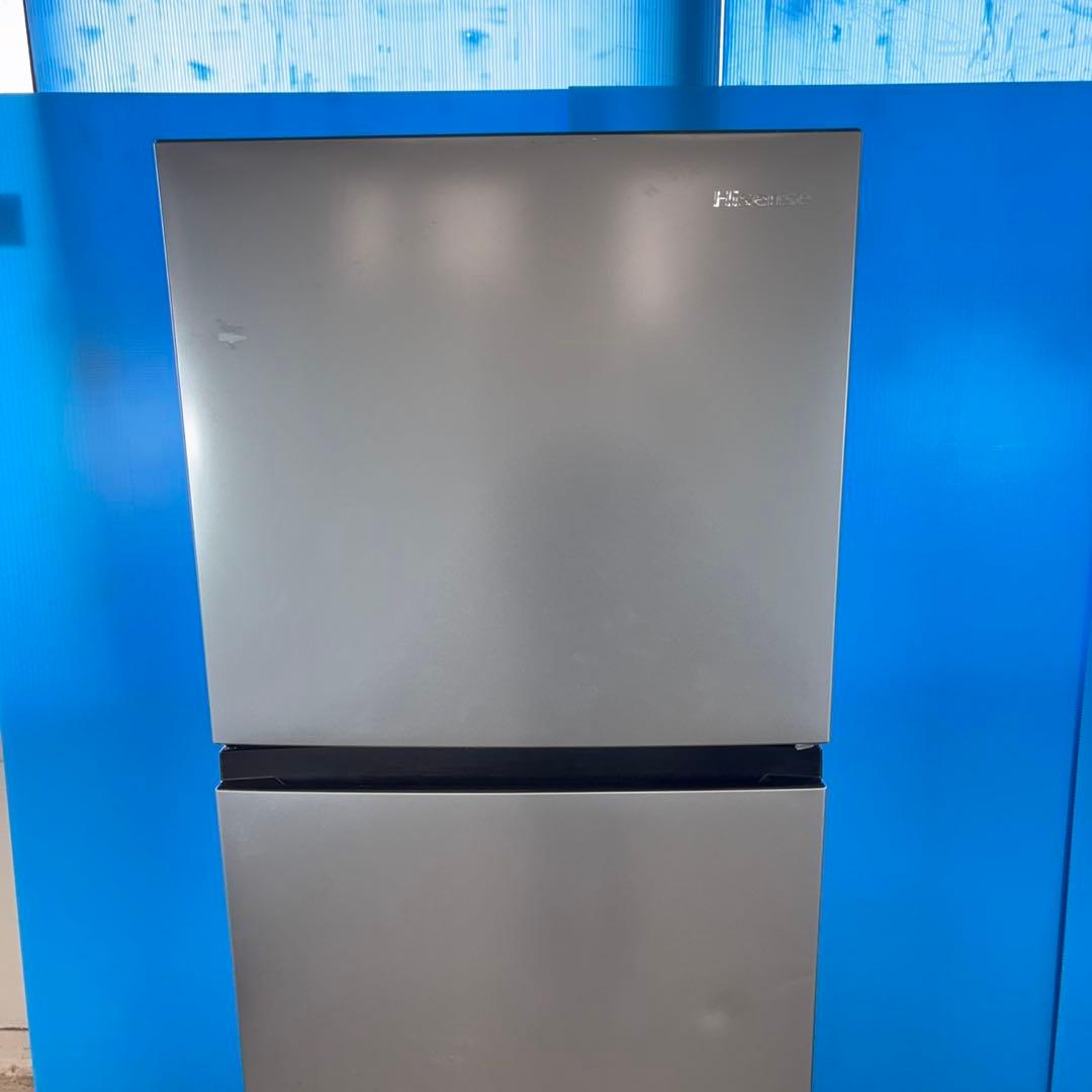 731 2024年製　中型冷蔵庫　小型　一人暮らし　2ドア　右開き　200L強