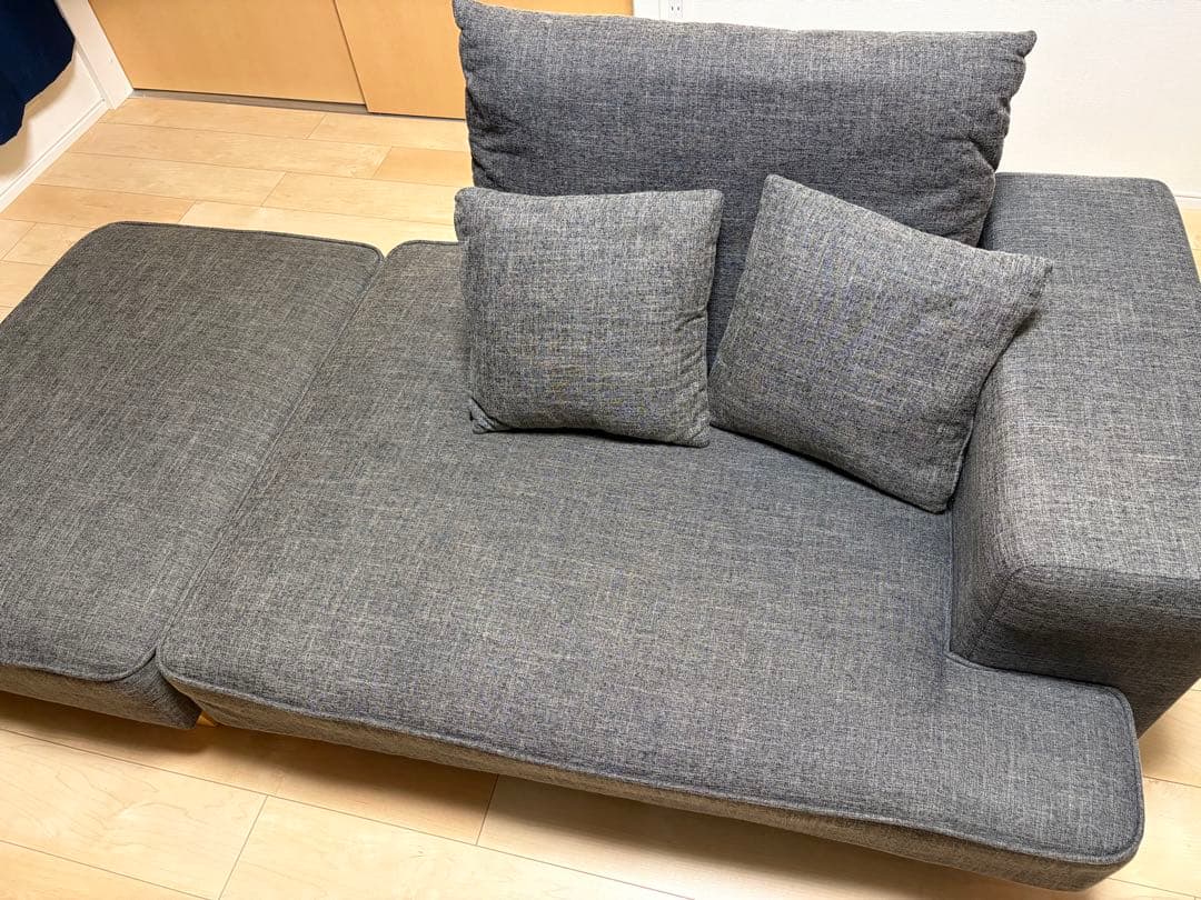 LOWYAカウチソファベッド コンパクト 2人掛けチャコールグレー
