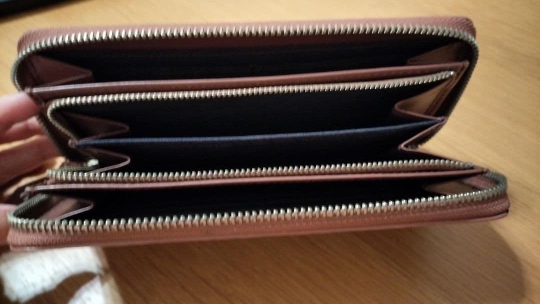 長財布　ヴィヴィアンウエストウッド