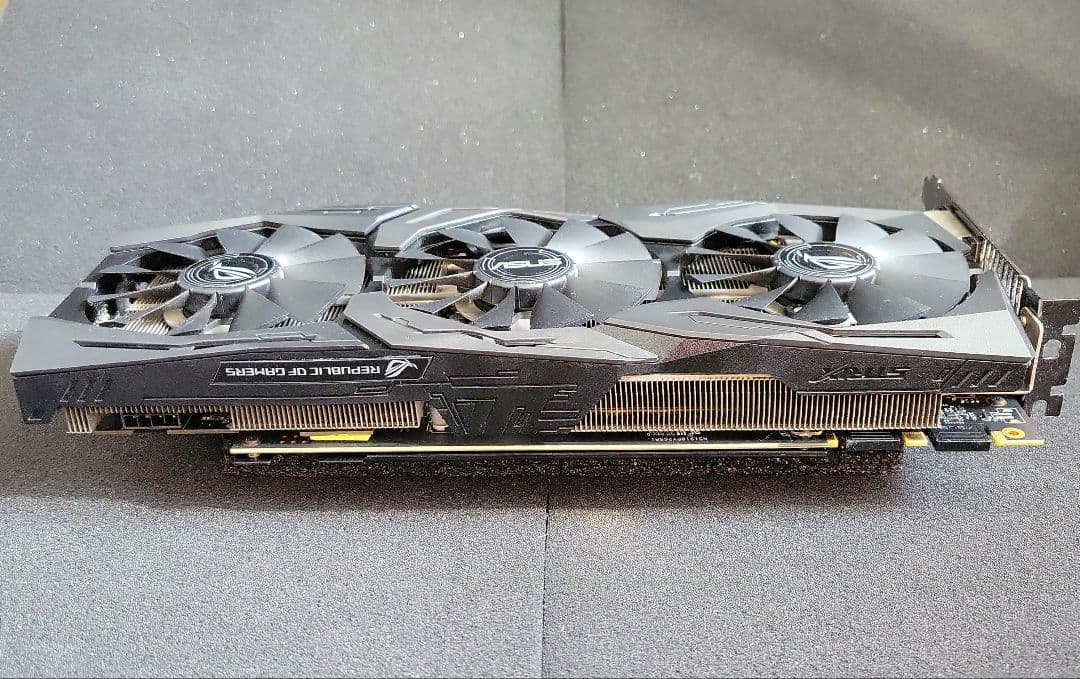 グラフィックボード・グラボ・ビデオカード ASUS GTX 1070 GAMING GPU 8GB