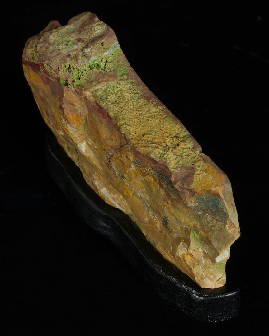 佐渡 赤玉石 赤石 黄色 磨き石 磨石 鑑賞石 自然石 水石 台座付 1.1kg