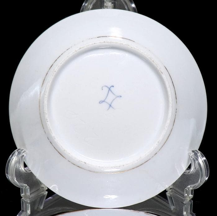 アンティーク・セーブル 金彩花柄女性文 カップ&ソーサー ポートレート 肖像画