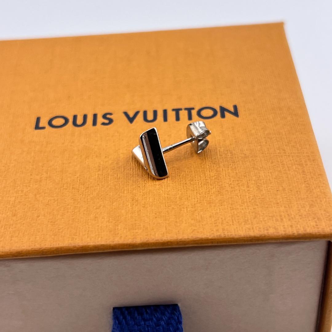 【美品】ルイヴィトン エセンシャルV ピアス シルバー スタッズ 片耳