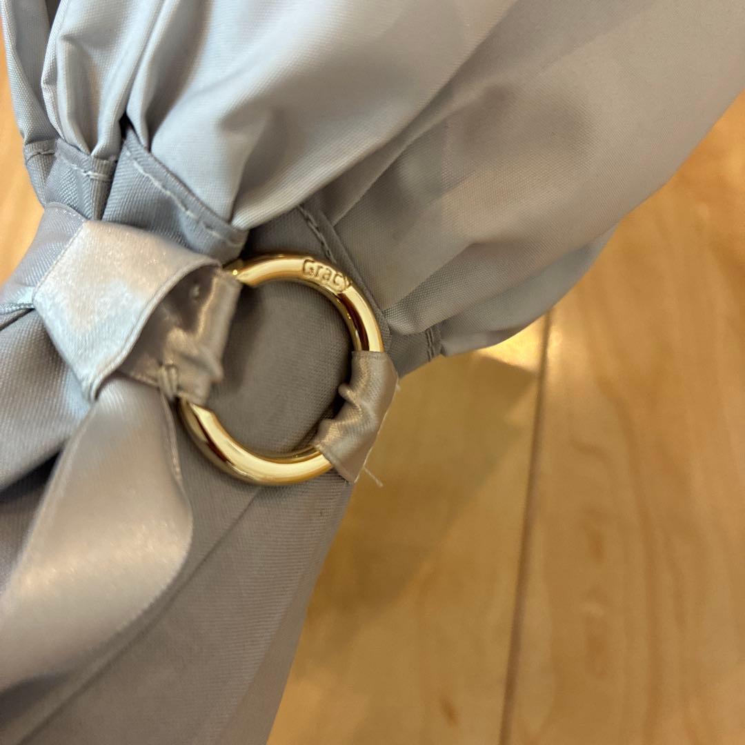 グレイシーのフリルたっぷり晴雨兼用日傘シルバーグレー