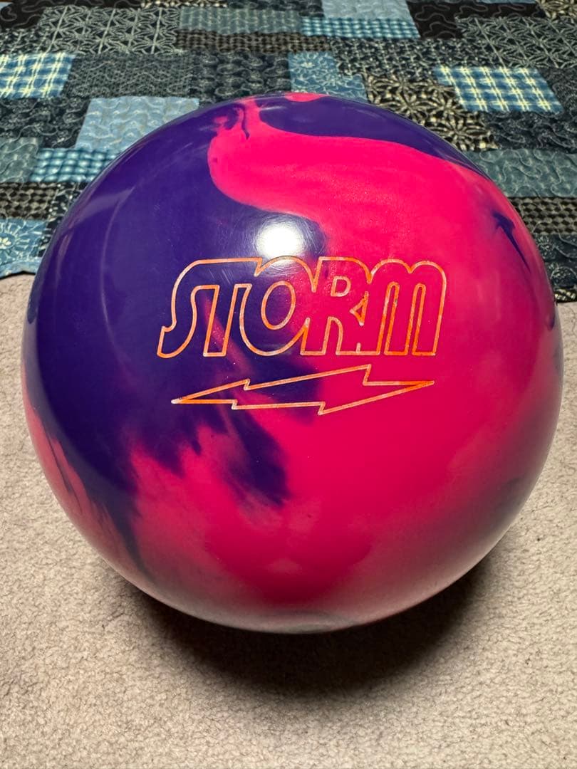 STORM バイトパニックAI 15ポンド　ボウリングボール