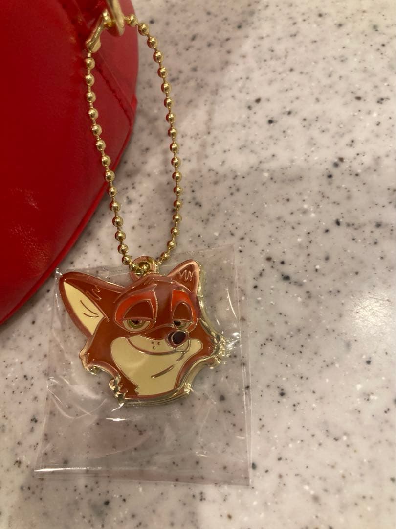 ニック・ワイルド ショルダーバッグ チャーム付き アイスキャンディー