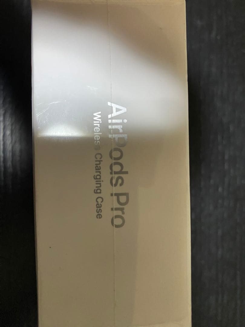 AirPods Pro ワイヤレス充電ケース付き