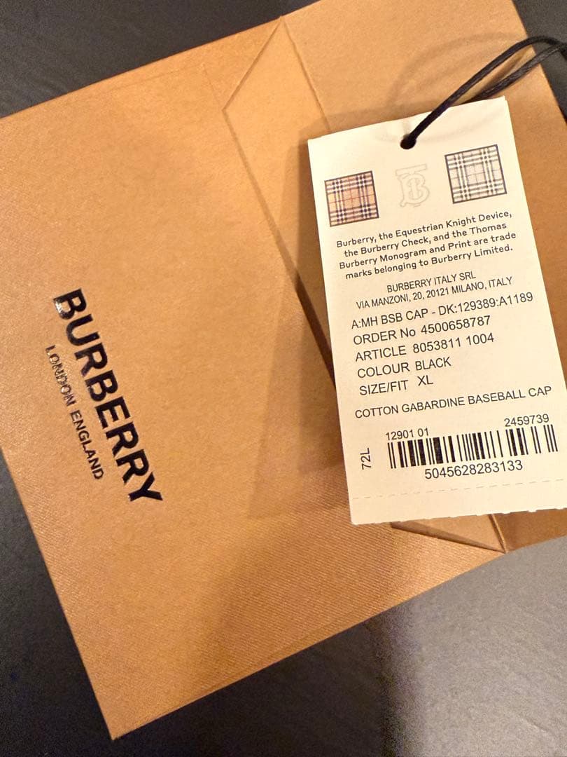 Burberryキャップタグ付正規品ブラック/ノバチェックsize XL